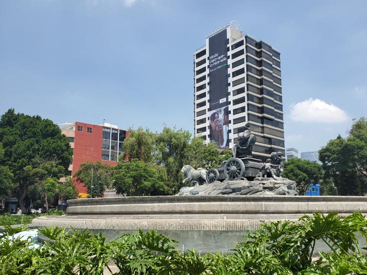 Fuente de Cibeles, Plaza Villa de Madrid, Colonia Roma, Mexico City/Ciudad de México, Mexico, August 10, 2021