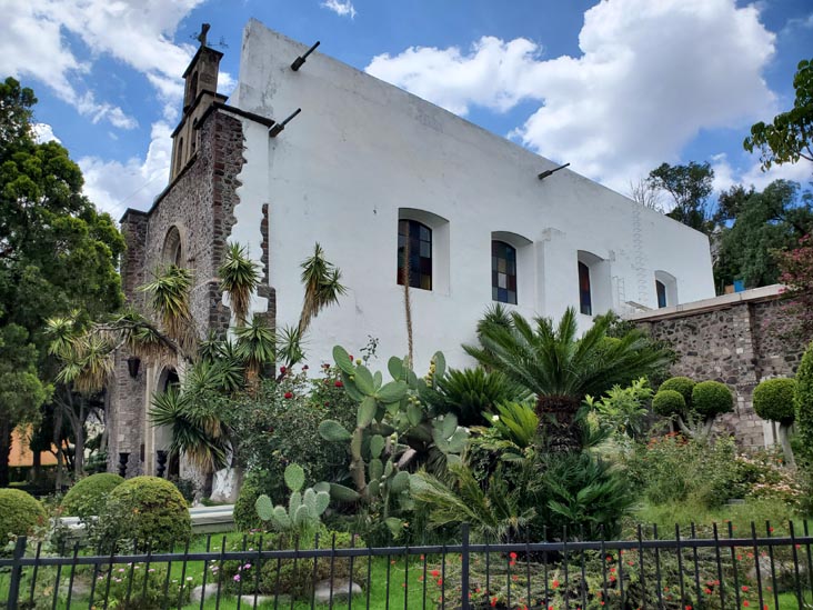 Ex Parroquia de Indios, Basílica de Santa María de Guadalupe, Colonia Villa de Guadalupe, Mexico City/Ciudad de México, Mexico, August 14, 2021