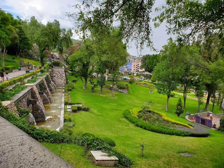Al Jardín de las Ofrendas, Basílica de Santa María de Guadalupe, Colonia Villa de Guadalupe, Mexico City/Ciudad de México, Mexico, August 14, 2021