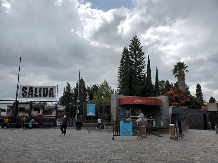 Bendiciones, Basílica de Santa María de Guadalupe, Colonia Villa de Guadalupe, Mexico City/Ciudad de México, Mexico, August 14, 2021