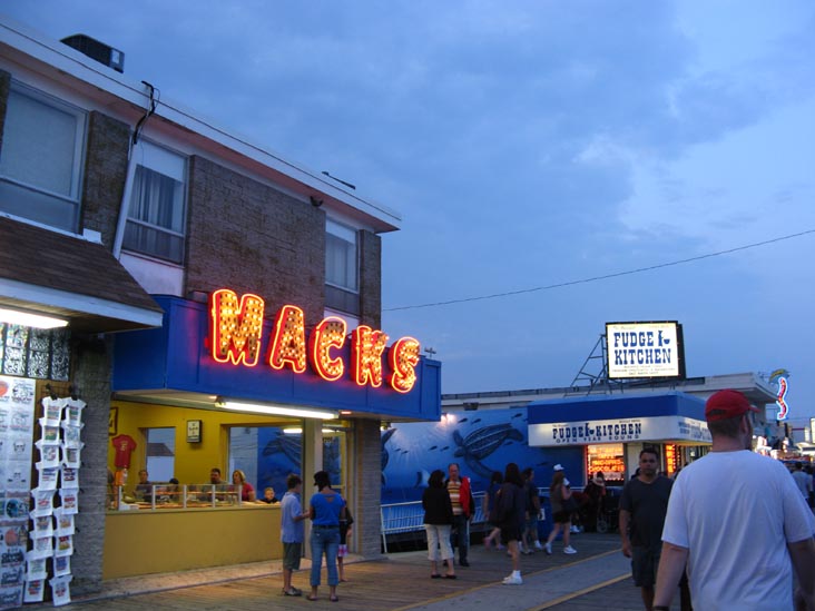 Mack's, 4200 Boardwalk, Wildwood, New Jersey, July 24, 2009