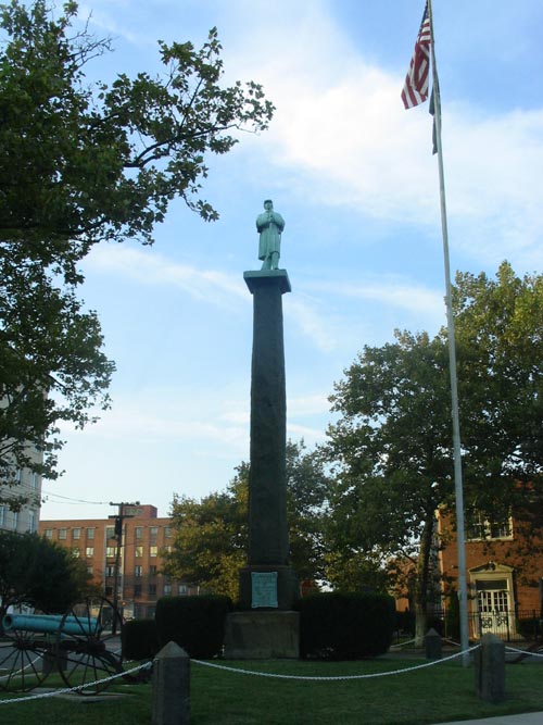 Soldiers' Monument, Grand Avenue and Cookman Avenue, Asbury Park, New Jersey, September 4, 2004