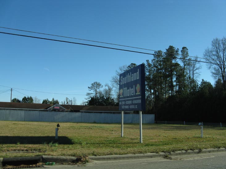 Southland Motel, 701 South Bond Street, Rowland, North Carolina
