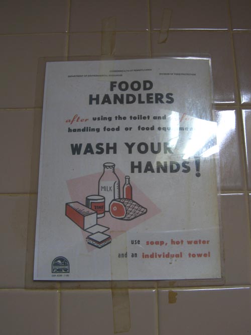 Wash Your Hands Notice, New Bloomsburg Diner, 161 East Main Street, Bloomsburg, Pennsylvania