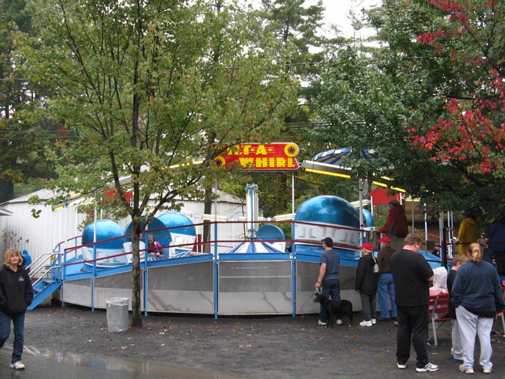 Tilt-A-Whirl, Knoebels Amusement Resort, Elysburg, Pennsylvania