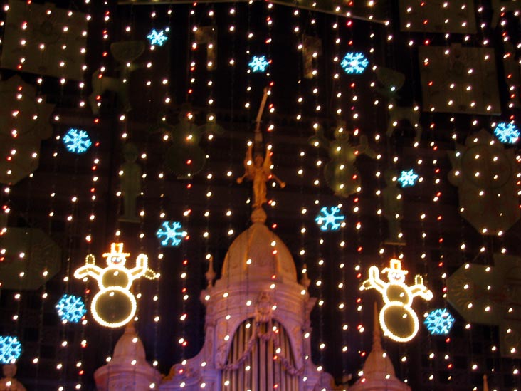 Wanamaker Holiday Light Show, Macy's, 1300 Market Street, Philadelphia, Pennsylvania