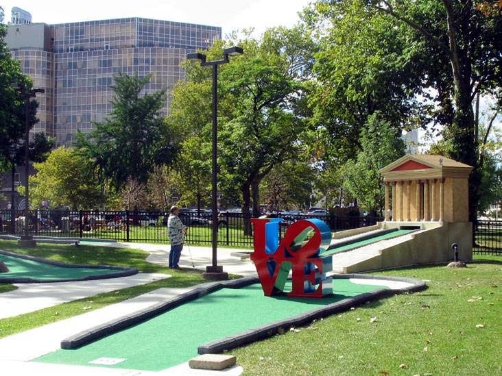 Philly Mini Golf, Franklin Square, Center City Philadelphia, Pennsylvania