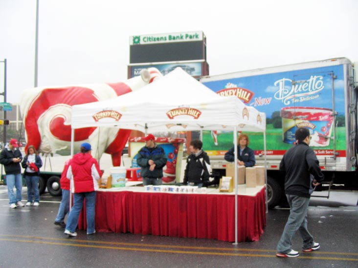 Turkey Hill Display Outside Citizens Bank Park, March 31, 2008