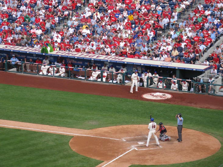 Phillie Phanatic, Philadelphia Phillies vs. Atlanta Braves, Citizens Bank Park, Philadelphia, Pennsylvania, May 9, 2009