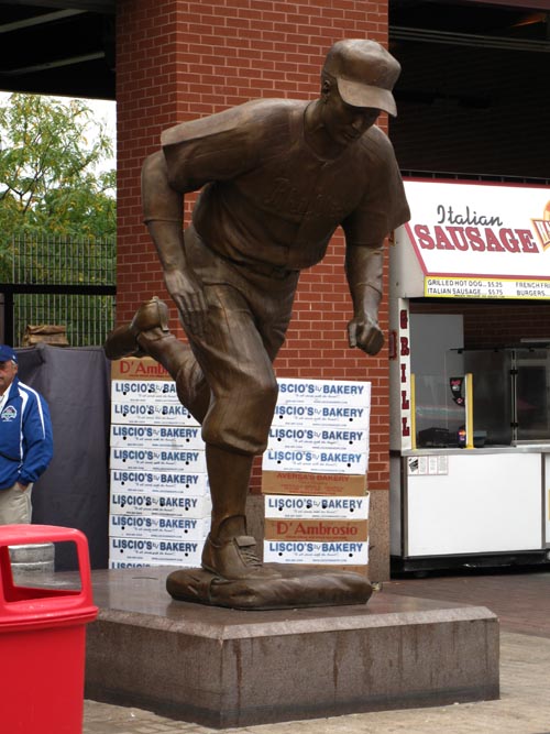 Richie Ashburn Statue, Ashburn Alley, Citizens Bank Park, Philadelphia, Pennsylvania, September 26, 2010