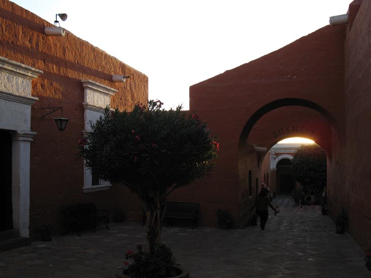 First Courtyard, Monasterio de Santa Catalina/Santa Catalina Monastery, Arequipa, Peru