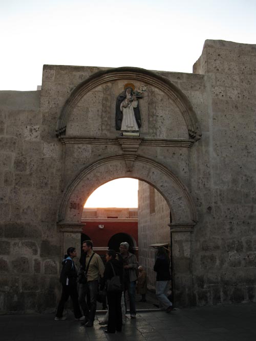 Entrance/Portada del Monasterio, Monasterio de Santa Catalina/Santa Catalina Monastery, Arequipa, Peru