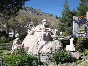 Plaza de Armas, Chivay, Colca Valley/Valle del Colca, Arequipa Region, Peru