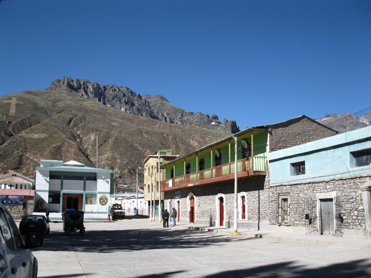 Plaza de Armas, Chivay, Colca Valley/Valle del Colca, Arequipa Region, Peru