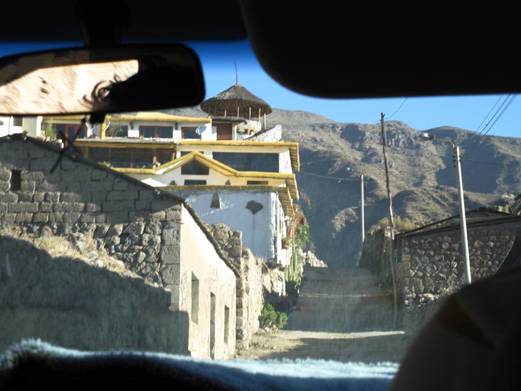 Calle Cruz Blanca, Cabanaconde, Colca Canyon/Cañon de Colca, Colca Valley/Valle del Colca, Arequipa Region, Peru