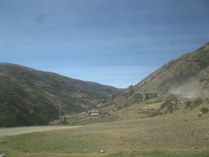 Between Colquepata and Paucartambo, Cusco Region, Peru, July 15, 2010, 10:58 a.m.