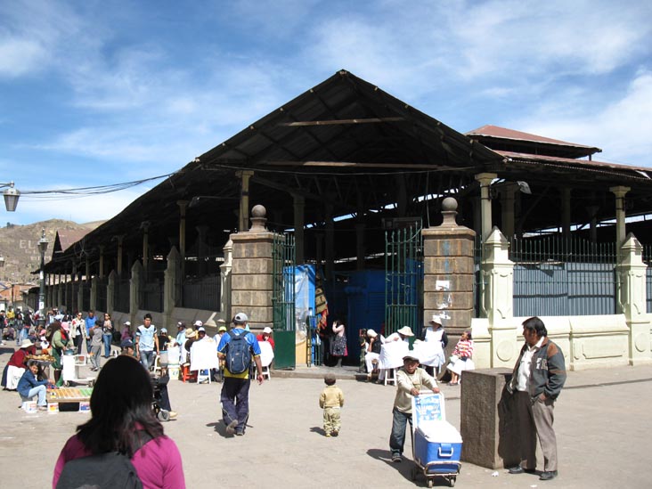 Mercado San Pedro, Plazoleta San Pedro, Cusco, Peru