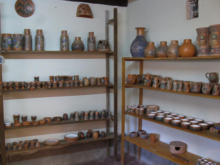 Shop, Ceramicas Valle Sagrado Studio, Chichubamba Community Tourism Project/Agroturismo Chichubamba, Urubamba, Cusco Region, Peru
