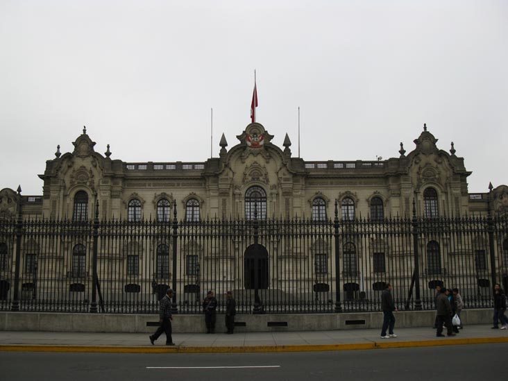 Palacio de Gobierno, Plaza de Armas/Plaza Mayor, Central Lima, Lima, Peru, July 4, 2010