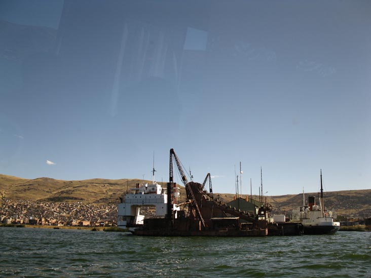 Puerto de Puno/Puno Port, Lake Titicaca/Lago Titicaca, Peru