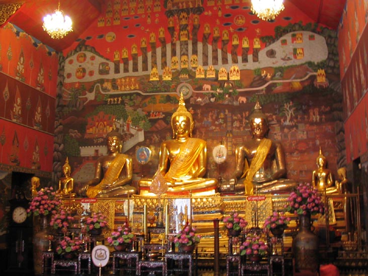 Buddha, Wat Phanan Choeng, Ayutthaya, Thailand