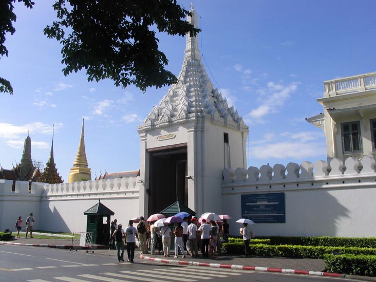 Viseschaisri Gate, Grand Palace Complex, Bangkok, Thailand