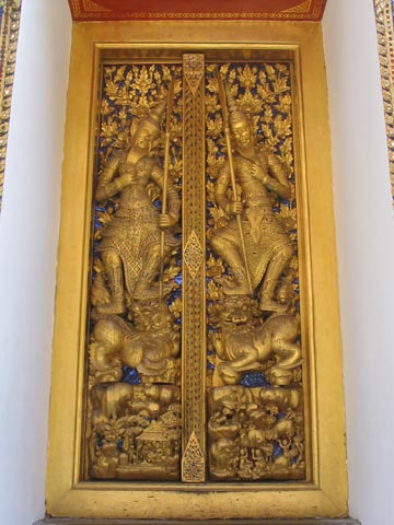 Door, Prasat Phra Dhepbidorn (The Royal Pantheon), Wat Phra Kaeo, Bangkok, Thailand