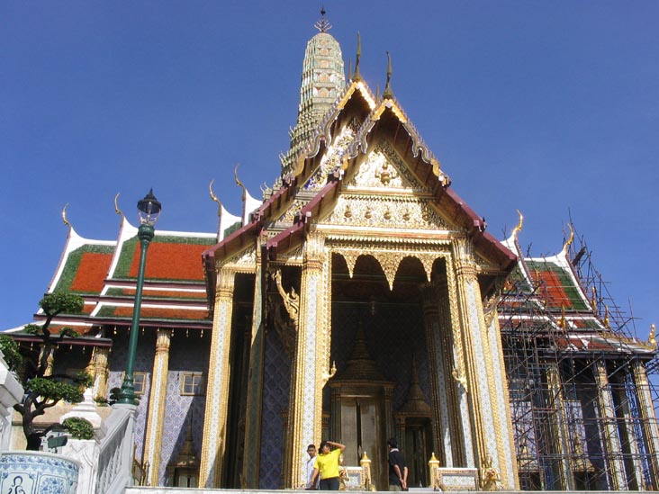 Prasat Phra Dhepbidorn (The Royal Pantheon), Wat Phra Kaeo, Bangkok, Thailand