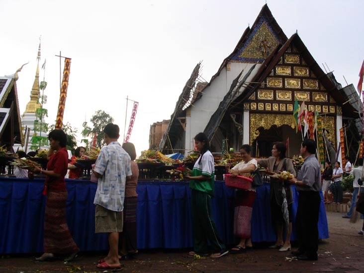 Inthakin City Pillar Festival, Wat Chedi Luang, Chiang Mai, Thailand