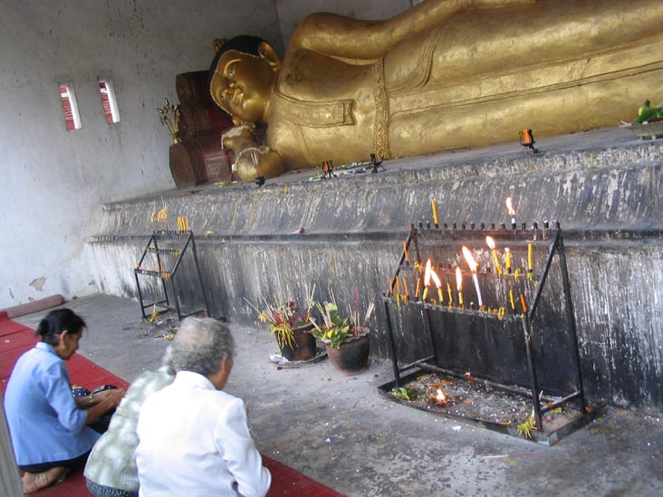 Reclining Buddha, Wat Chedi Luang, Chiang Mai, Thailand