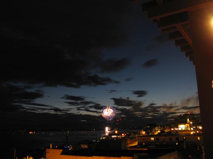 4th Of Jul-Ivar's Fireworks, Elliott Bay, Seattle, Washington, July 4, 2008, 10:12 p.m.