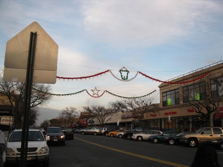 Looking North Up 31st Street From Ditmars Boulevard, Astoria, Queens, December 22, 2011