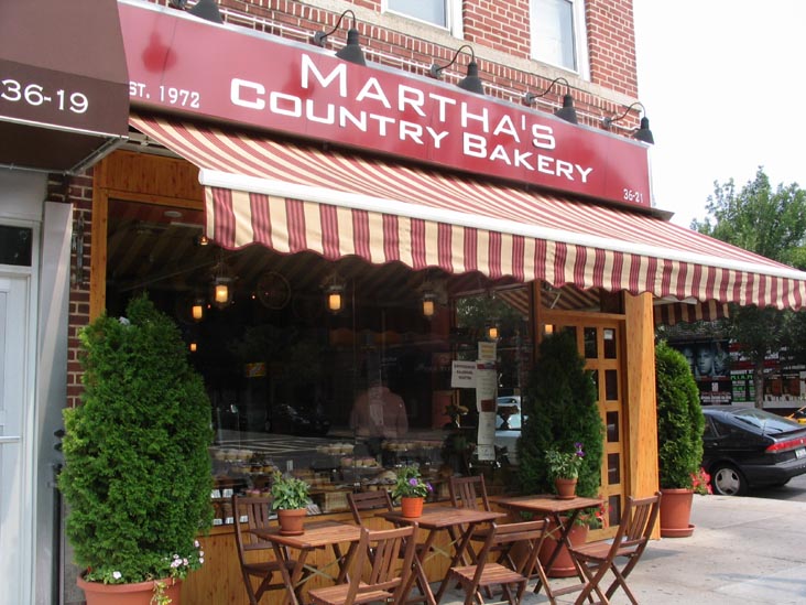 Martha's Country Bakery, 36-21 Ditmars Boulevard, Astoria, Queens, August 14, 2005