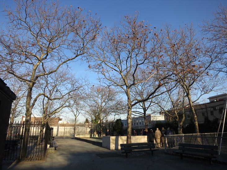 Ditmars Park, Steinway Street Between 23rd Avenue and Ditmars Boulevard, Astoria, Queens, December 14, 2012