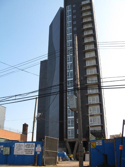 East River Tower, 11-24 31st Avenue, Astoria, Queens, August 20, 2009