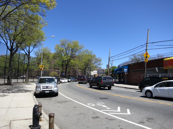 Vernon Boulevard Between 30th Road and Welling Court, Astoria, Queens, May 3, 2013