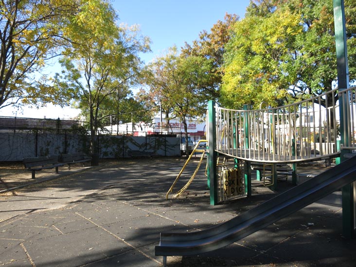 Playground Thirty Five XXXV, 35th Avenue and Steinway Street, Astoria, Queens, October 23, 2015