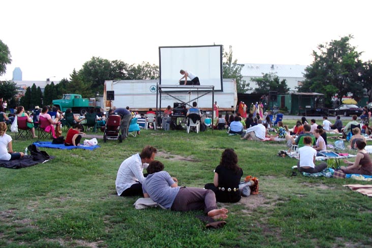 Outdoor Cinema, Socrates Sculpture Park, 32-01 Vernon Boulevard, Astoria, Queens, August 8, 2007