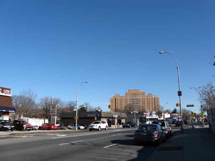 Looking East Down Northern Boulevard Toward 196th Street, Auburndale, Flushing, Queens