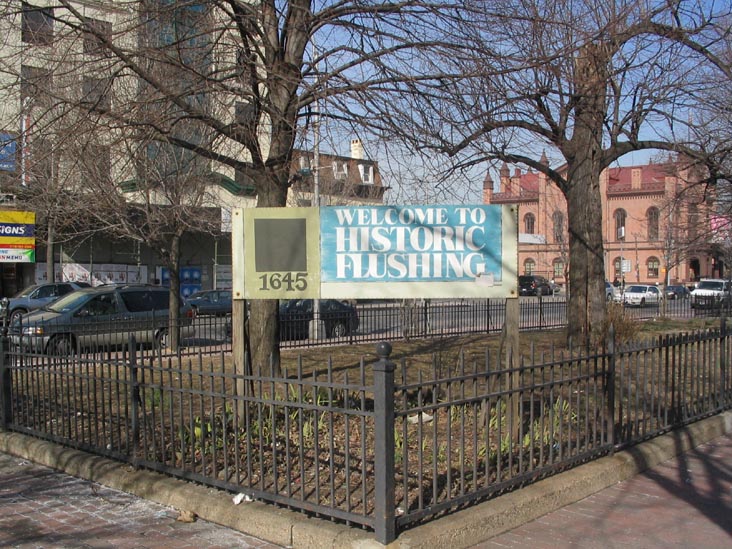 Welcome To Historic Flushing Sign, Flushing Greens, Flushing, Queens