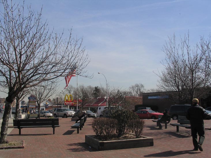 Corporal William A. Leonard Square, Murray Hill, Flushing, Queens