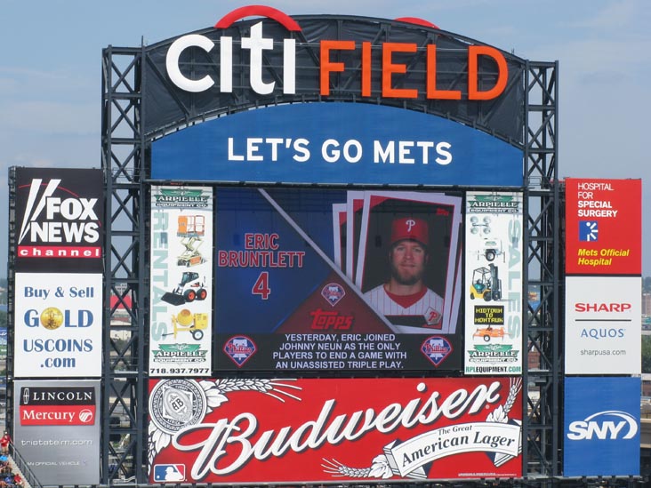 Eric Bruntlett On Jumbotron, New York Mets vs. Philadelphia Phillies, Citi Field, Flushing Meadows Corona Park, Queens, August 24, 2009