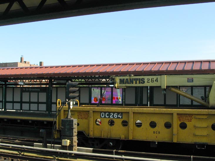 7 Train Platform, 74th Street-Roosevelt Station, Jackson Heights, Queens, August 18, 2007