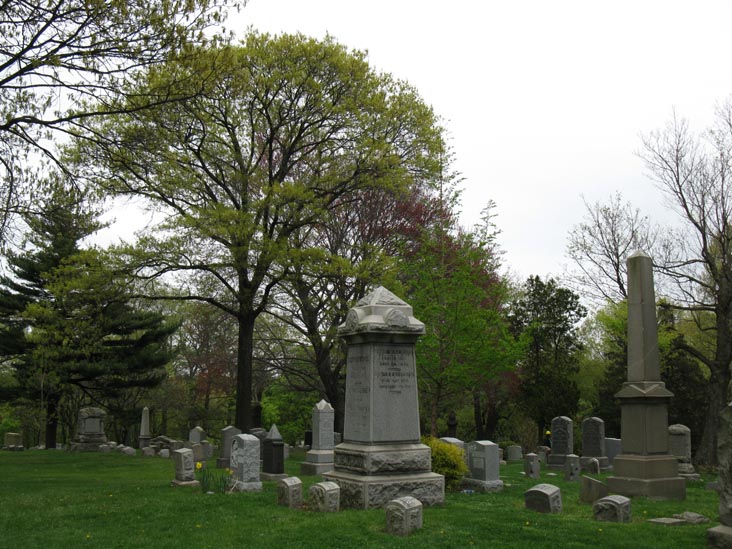 Maple Grove Cemetery, Kew Gardens, Queens