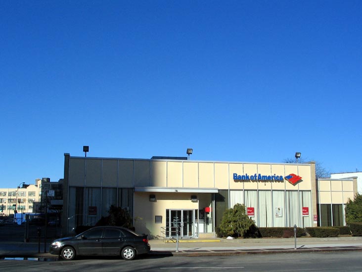 Bank of America, 25-25 44th Drive, Long Island City, Queens