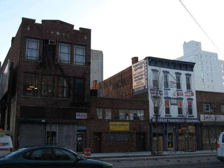 Dutch Kills, 27-24 Jackson Avenue, Long Island City, Queens, December 16, 2009