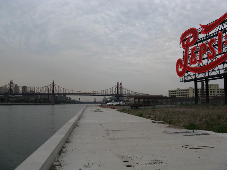 Queensboro Bridge From North Recreation and Interpretive Area, Gantry Plaza State Park, Hunters Point, Long Island City, Queens, September 8, 2009