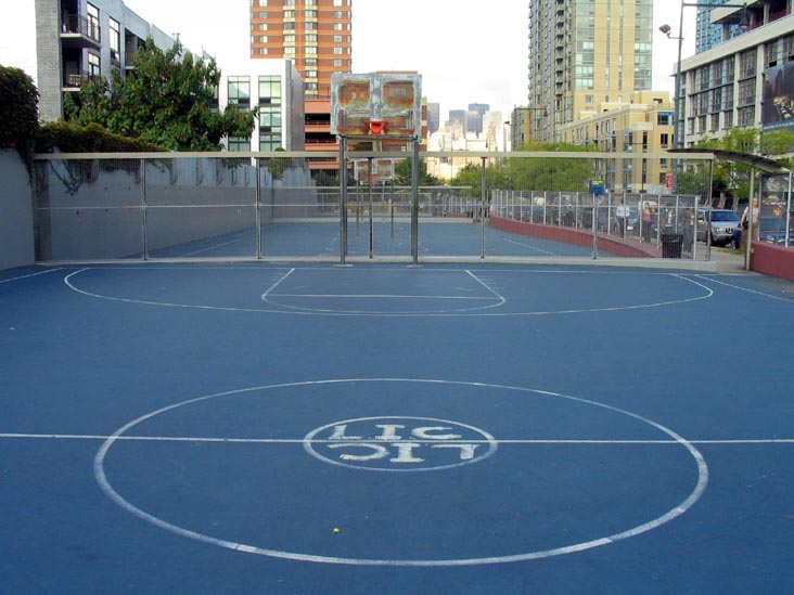 Basketball Courts, Hunters Point Community Park, Hunters Point, Long Island City, Queens