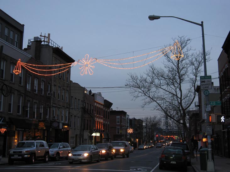 Vernon Boulevard Christmas Lights, Hunters Point, Long Island City, Queens, December 8, 2009