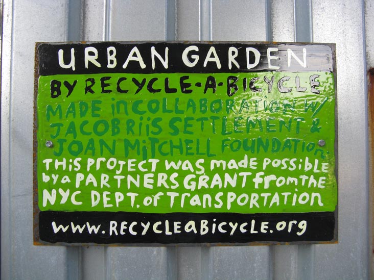 Recycle-A-Bicycle Urban Garden, Vernon Boulevard and Queens Plaza South, Long Island City, Queens, November 4, 2009